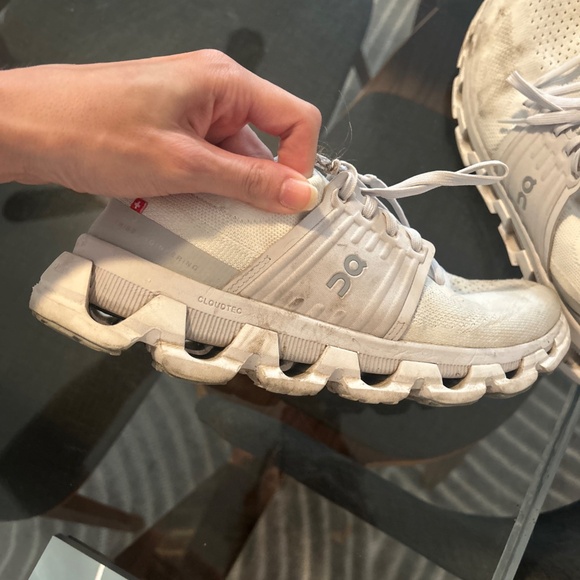 ON RUNNING CLOUDSWIFT 3 Women’s Athletic Running Training Shoes Size 9 M, White - Picture 11 of 13